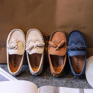 Baskets Nice School Boys Chaussures en cuir décontractées Tassel Student Children Girl Shallow Slip On Suede Dress E08102 220920