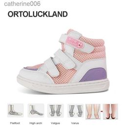 Sneakers Ortoluckland Sneakers voor meisjes Lente Kinder Enkellaarzen Rubberen laarzen voor kinderen Mesh Orthopedische hardloopschoenen voor platvoeten voor peuters 2 tot 12YL231106