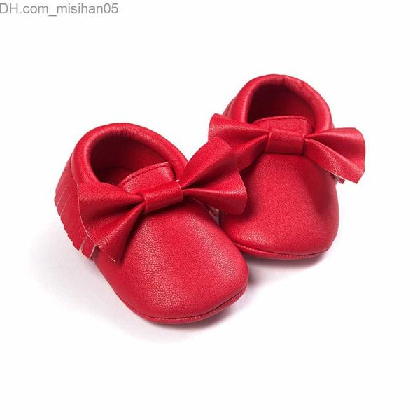 Zapatillas de deporte Red Bow Knot Zapatos recién nacidos PU Pluma Moda Bebé Niña Primeros pasos Mocasín de niña Bebe Zapatillas Niños Zapatillas 0 1 2 Año Z230705