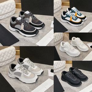Sneakers Designer réfléchissant Casual Calfskin Vintage en cuir daim Trainers de mode Plateforme de chaussures de loi