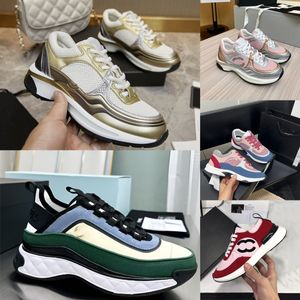 Sneakers Chaussures Design Chaussures de course hors du bureau Sneaker Luxury Chaby Chaussure Mentes Chaussures Designer Hommes Femmes Fomens Trainers décontractés Sports Famous Fashion Chaussures