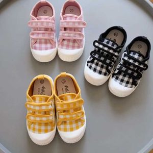 Zapatillas de lienzo para niños de la primavera y otoño de la primavera y otoño