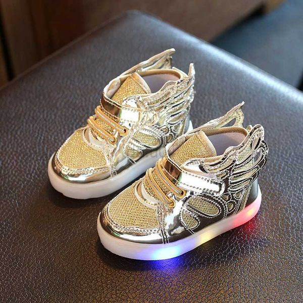 Zapatillas de deporte Spring Baby Girl Led Zapatos casuales luminosos Zapatillas de deporte iluminadas Zapatos dorados para niños con luz en las suelas Tenis Botas suaves para niños L0825