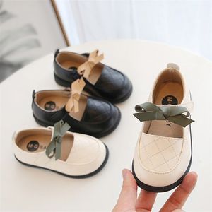 Sneakers Spring Fashion Girls Shoes Butterfly Mary Janes Baby Kids Lederen Princess voor Girl Chldren Flats Lolita 220920