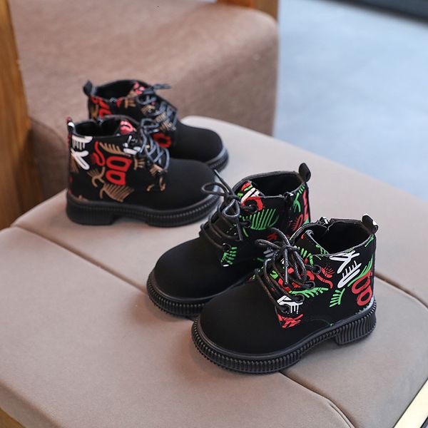 Zapatillas de zapatillas para niños pequeños botas otoño de moda marrón verde bota corta tobillo alto guapo unisex para niñas zapatos para niñas 21 30 230815