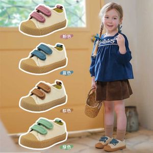 Sneakers ts Childrens Canvas Shoes 2023 Autumn Boys and Girls Velcro Board Preschool Indoor Baby Cookie H240513