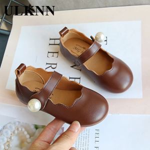 Zapatillas de cuero pequeñas de zapatillas ulknn niñas 2021 Autumn New Fashion Fashion's Princess Dance Zapatos Pearl Pearl Zapatos