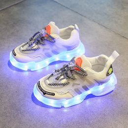 Sneakers USB opladen Kinderen Led schoenen Mesh Ademende Casual Anti Slip Sole Luminous For Girls Boys Kids Led 230224