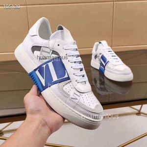 Sneakers Valenstino Hosting Leather Lovers 'Designer Men's Trainer Chaussures Fashion Sports Sports Soft Trainers Soft Sweet