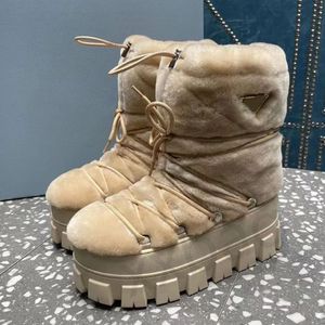 Bottes de neige Designer Boots Woman Woman Bot Snow Boot Nylon Moonlith Boot Martin Plaque la cheville Boot de ski Slip Round Luxury Designer Lace Up Shoe Swith Box