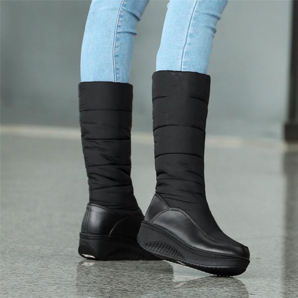 Bottes de neige à semelles compensées pour femme, chaussures de Style sud-coréen, mi-mollet, en peluche, aumtem, hiver