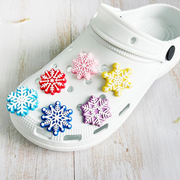 Snow Charms anime charmes en gros de souvenirs d'enfance drôle cadeau de dessin animé charmes accessoires de chaussures pvc décoration boucle boucle souple sofbod slog charmes