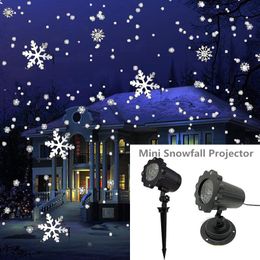 Nevadas Proyector de copo de nieve Luz láser Lámpara láser de proyección navideña para fiesta en el jardín de Navidad al aire libre con control remoto