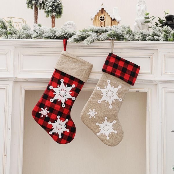 Flocon de neige à carreaux bas de Noël arbre de Noël suspendus décoration ornements cheminée chaussettes bonbons cadeau sac GWB16149