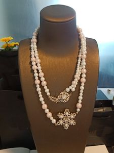 Flocon de neige blanc rose perle perle chaîne de pull perles colliers pour dame marque bijoux créateur C logo or diamant leeter longue chaîne vêtements accessoires avec boîte