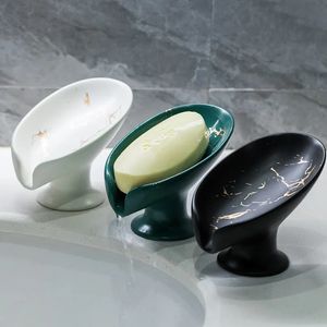 Porte-savons en céramique forme de feuille boîte à savon Drain porte-savon salle de bain douche porte-savon éponge plaque de rangement fournitures de salle de bain 231005
