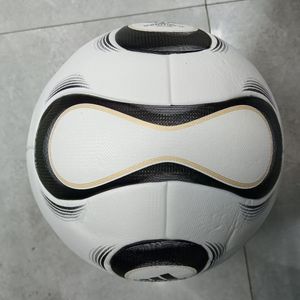 Boules de football en gros 2022 Qatar World Authentic Taille 5 Match Football Veneer Material Al Hilm et Al Rihla Jabulani Brazuca Teamgeist245