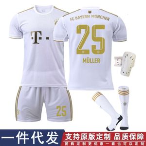 Jerseys de fútbol 2223 Bayern Away White No. 17 Mane 6 Kimich 4 Dericht 25 Muller 10 Camisa de fútbol sano