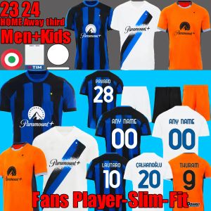 Voetbalshirts 23 24 Inter Home Away Derde Barella Vidal Lautaro Eriksen Alexis Dzeko Correa Uniforms Shirt 2023 S Football Men Kids Kits