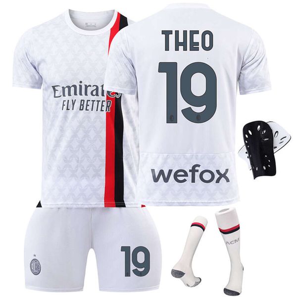 Jerseys de football 2324 Nouvelle saison AC Away Jersey Set n ° 9 Giroud 10 Leo 11 Pliciic 19 TEO FOOTBOYAGE JERSEY