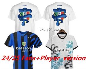 Voetbalshirts 24 25 25 Alexis Maglia Inters Soccer Jersey Kid Kit Transformers Special 2024 2025 Voetbalshirt Milans Maglie Lautaro Calhanoglu Barella Thuram Play