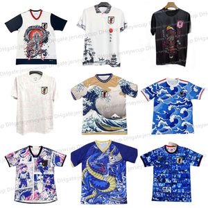 Jerseys de football Jersey japonais Dessin animé Isagi Atom Tsubasa Minamino Asano Doan Kubo Ito Femmes Kit Kit Uniforme spécial 22 23 24 25 Chemise de football Fans Version joueur