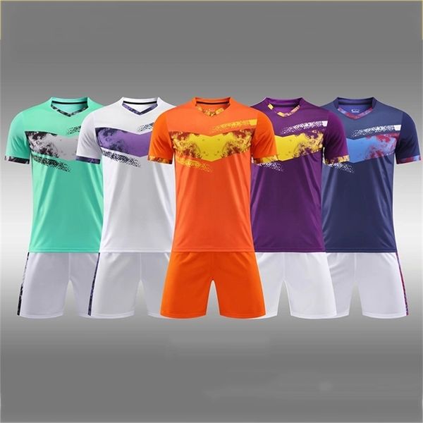 Maillots de football Mens Football Shirt Club Formation Costume Étudiant Sportswear En Gros Survêtement Haute Qualité Kit 220621