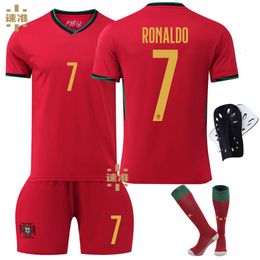 Soccer Men's Tracksuits 2425 Cup Portugal Home Kit No. 7 C Ronaldo Jersey 8 B