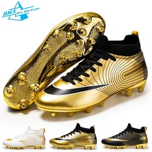 Chaussures de football pour hommes Gold Light High Ankle Lawn Boots de football KidS Boys Original Anti-Slip Indoor Training Football Sneakers 240422