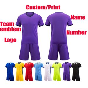 Uniformes de football de football personnalisé vêtements adultes et vêtements pour enfants hommes de vêtements garçons ensembles de vêtements courts imprimement 240523
