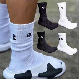 Chaussette pour hommes bas de basket-ball luxe coton chaussette classique designer hommes chaussettes confortable sport antidérapant épaissir haute qualité tendance populaire