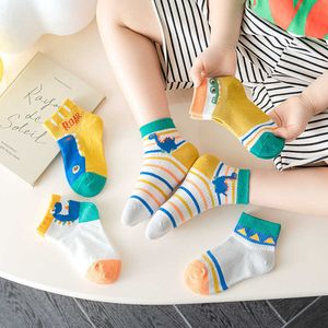 Chaussettes 5 paires/lot d'été coton garçons filles adolescents étudiants et bébés. Site de mode Cartoon printemps 2023 nouvelles chaussettes pour enfants de 1 à 12 ans G220524