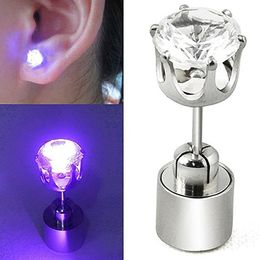 Paar LED LUMINOUSE OORRINGEN EAR BUDS BAR SFERE LEVERINGEN DIAMAND EARBREEKEN Mode -accessoires