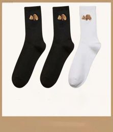 носки Дизайнерские роскошные пальмовые носки 2 цвета Модные ангелы для женщин и мужчин Повседневная PA Bear Дышащие баскетбольные футбольные 3 пары носков B5386927