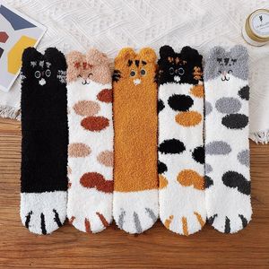 Chaussettes Bonneterie 5 paires tridimensionnelles oreille broderie griffe de chat chaussettes en molleton de corail dessin animé chat Confinement chaud femmes chaussettes de couchage 231215