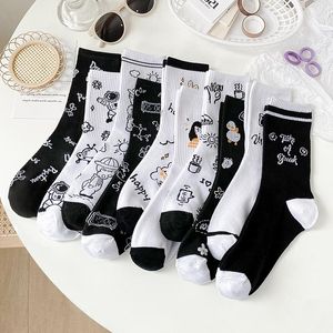 Sokken kousen herfst zwart en witte sport vrouwen katoen Koreaanse stijl grappige kawaii middelste buis casual long girlsocks