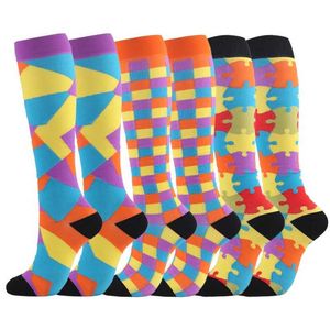 Chaussettes Hosiery Compression chaussettes pour hommes femmes puzzle œdème diabète Collons anti-fatigue gymnase de football extérieur Running Bicycle grimpant randonnée Y240504