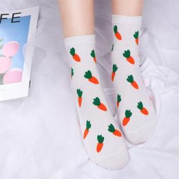 Chaussettes Bonneterie Mignon Dessin Animé Carotte Omelette Cerise Pizza Femmes Coton Coréen Doux Sauvage Tube Harajuku Chaussette Fuzzy SockSocks2301