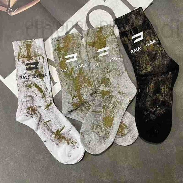 Chaussettes Hosiery Designer Designer Nouvelle Lettre Européenne Impression Peinture Métallique Utilisé Sale À La Main Graffiti Tube Moyen Design Personnalisé 7ZRO IW98