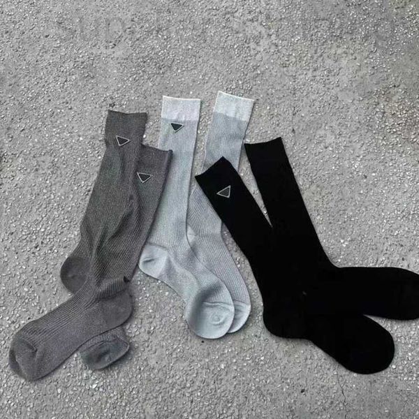 Chaussettes concepteur de bonne humeur Produit européen P Home 23 Nouvelle étiquette triangle inversée à la mode