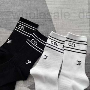 Sokken Hosiery Designer Striped Letter Offset Afdrukken Dubbel label Zwart -en witte bemanning Socks Ins Wear Fashion Personaliseerde katoensok 660Z