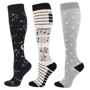 Chaussettes Hosiery Nouvelles chaussettes de compression KN High Medical œdème infirmière Calf Forme Running Men Women Sports Chaussettes 20-30 mmhg Chaussettes de compression Y240504