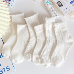 Chaussettes Bonneterie Paire Lolita Style Japonais Jeune Fille Belles Filles Femme Dentelle Courte Été Doux À Volants Coton Princesse JK Cheville ChaussettesChaussettes