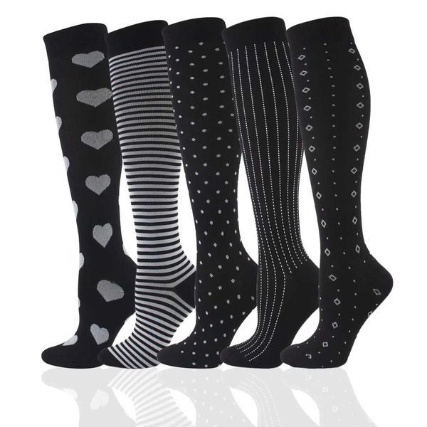 Chaussettes de qualité hosiery Nouvelles chaussettes de compression noires coeur stripe mens de commerce chaussettes de commerce des chaussettes à tube long pour cadeaux