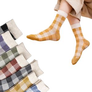 Chaussettes Hosiery RMSWEETYIL Femmes Plaid Robe À Carreaux Coloré Géométrique Vichy Mignon Nouveauté Casual Mince Coton Tricot Dames Crew Chaussette