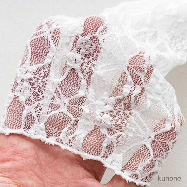 Chaussettes féminines de bonne humeur chaussettes rétro en dentelle en dentelle florale lolita chaussettes mignonnes mince tube moyen transparent fille fille sweet hreptable Designer chaussettes