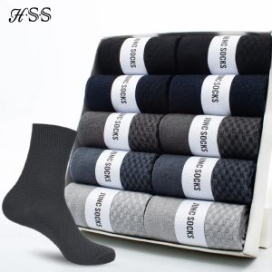 Chaussettes HSS marque 10 paires / lot hommes chaussettes en fibre de bambou Nouvelles chaussettes longues classiques pour hommes chaussettes pour hommes pour cadeau d'hiver plus taille 3945