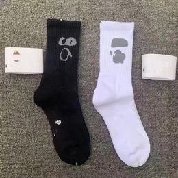 SOCKS MANNEN Designer Letter Gedrukte sokken Sport Lange Sock Solid Color Long Short Socks Slippers Socks enkel ademend vermogen kousen witte sokken basketbal sokken