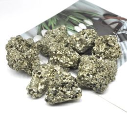 Chaussettes pyrite naturelle minerai irrégulier en pierre minérale de guérison cristaux minéraux lron riguilles quartz enseignant spécimen d'ornement de bricolage décor