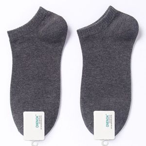 Calcetines puros transpirables tubo corto venta al por mayor desodorante absorbente barco algodón Color sólido calcetines para hombres 2024